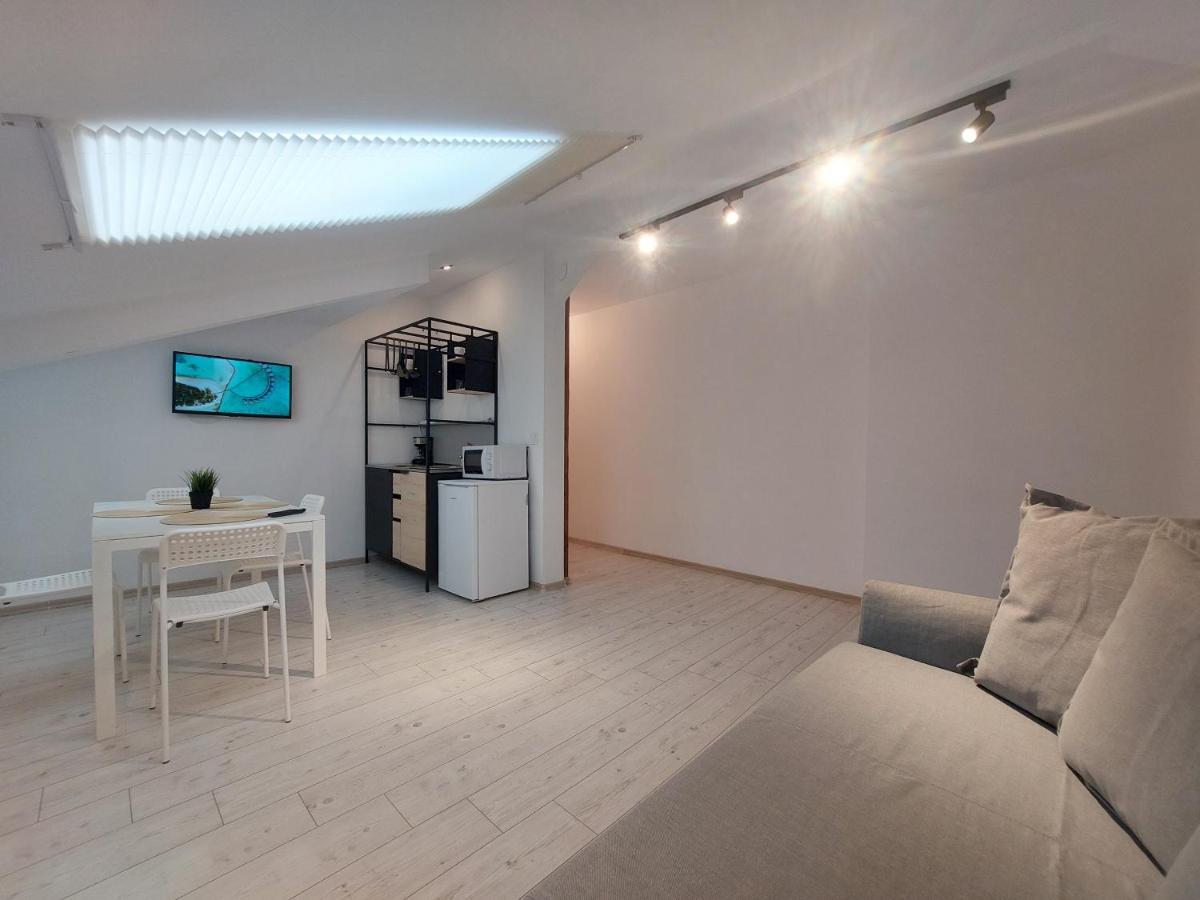 Key Apartments In Main Square ブラショフ エクステリア 写真