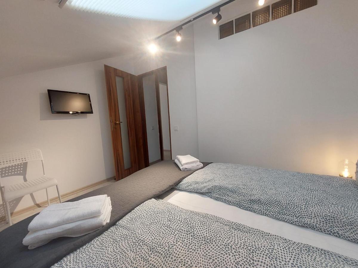 Key Apartments In Main Square ブラショフ エクステリア 写真
