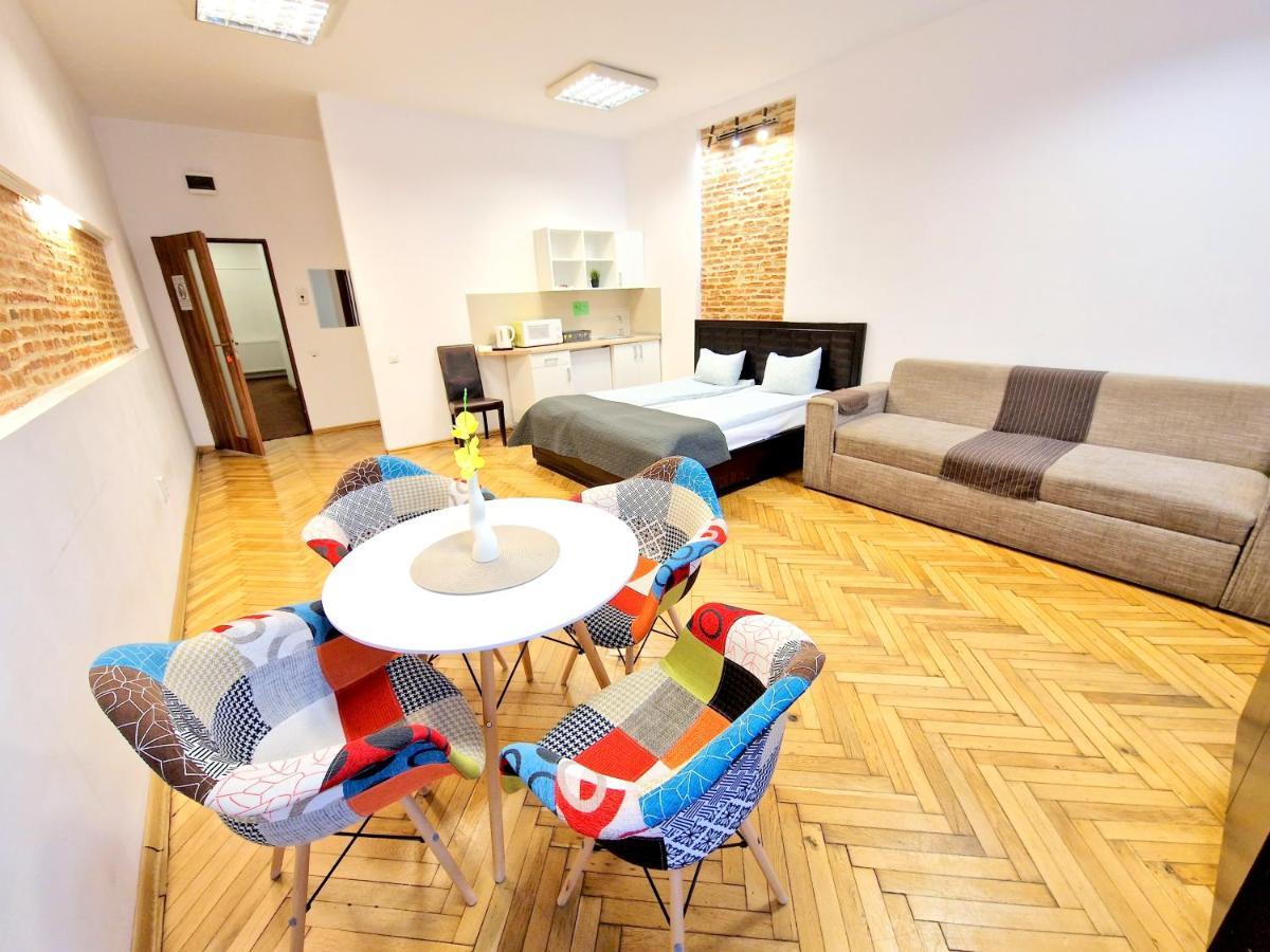 Key Apartments In Main Square ブラショフ エクステリア 写真