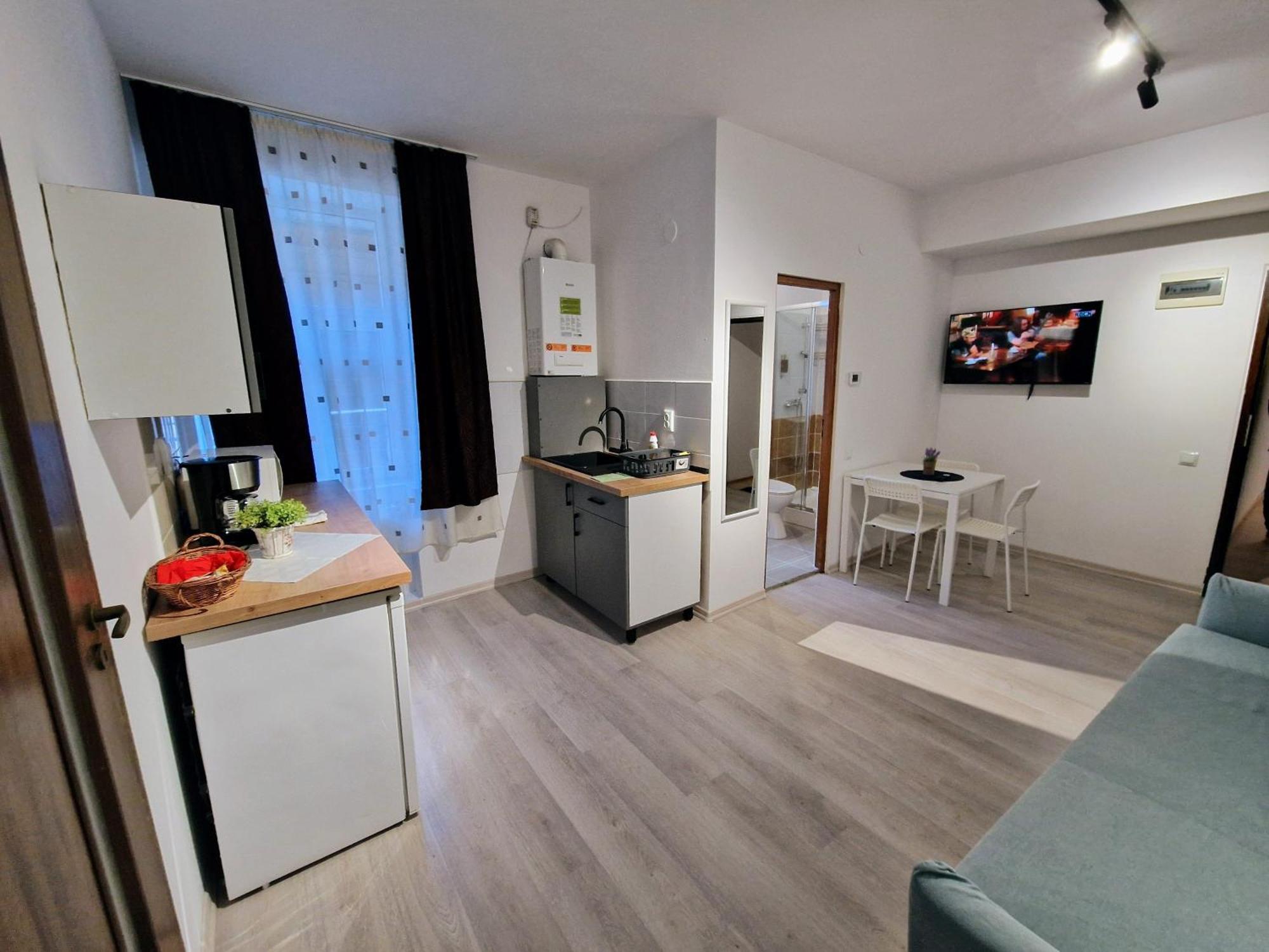 Key Apartments In Main Square ブラショフ エクステリア 写真